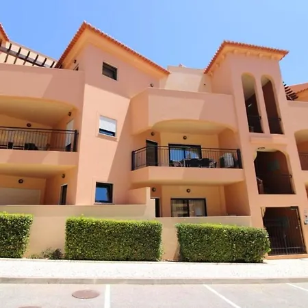 Apartment With 2 Bedrooms In Luz With Wonderful Mountain View Shared Pool Enclosed Garden 350 M From The Beach *