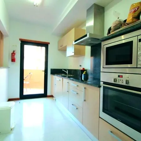 Apartment With 2 Bedrooms In Luz With Wonderful Mountain View Shared Pool Enclosed Garden 350 M From The Beach *